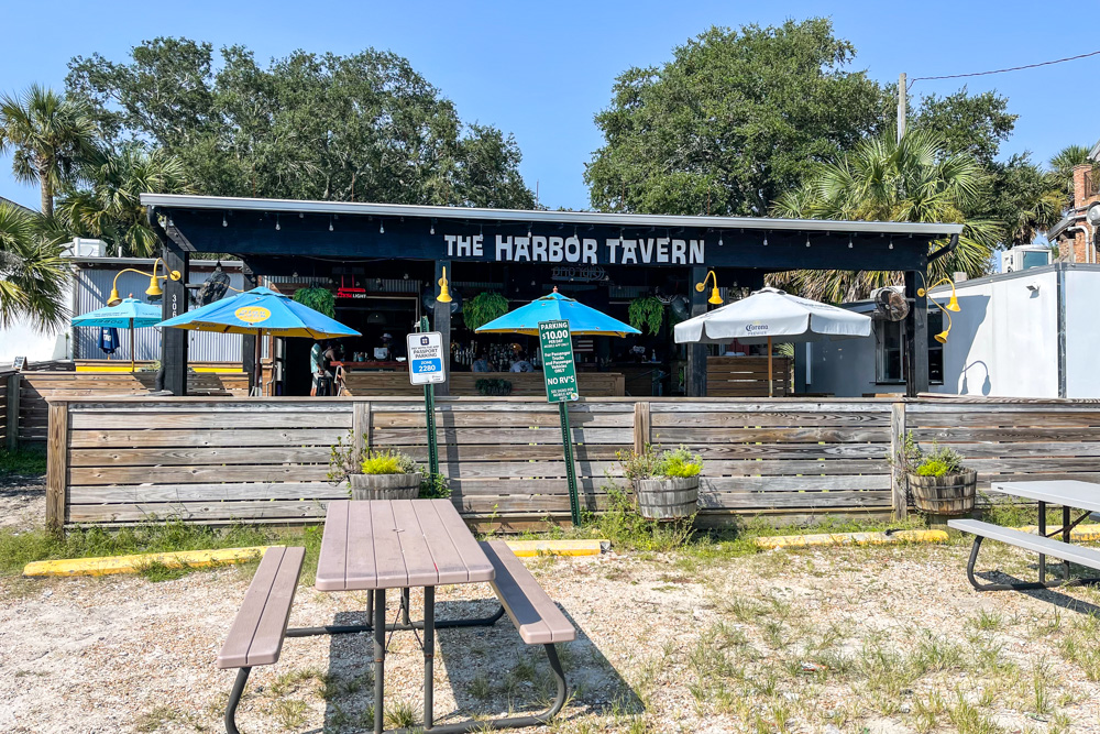 Harbor Tavern Restaurant 